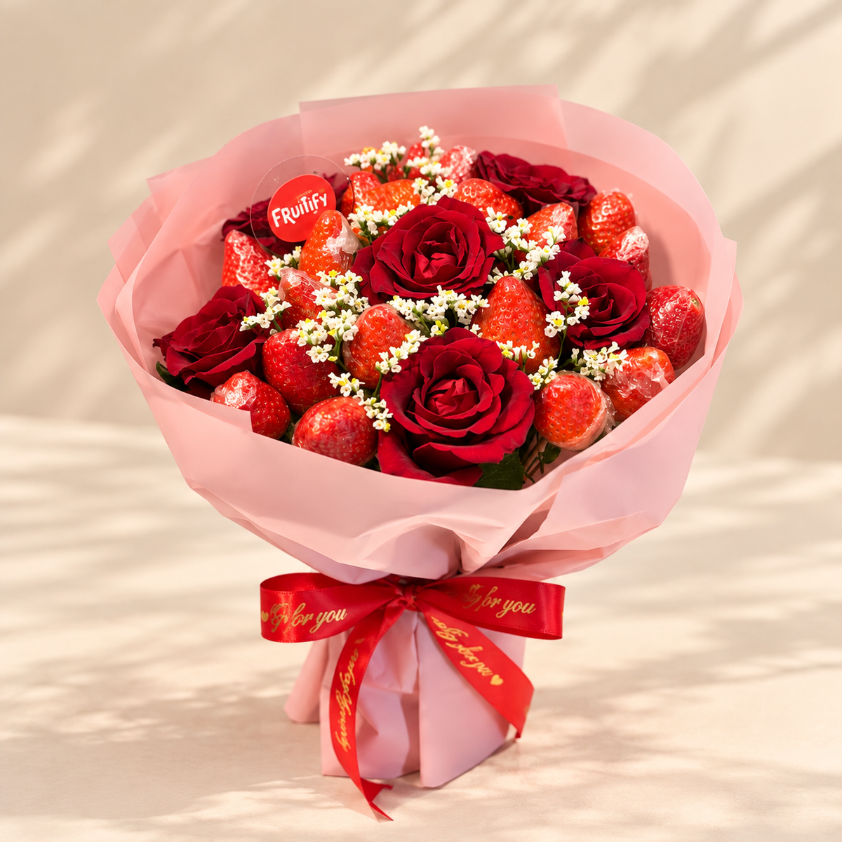 Fresh strawberry and red rose love bouquet Dubai